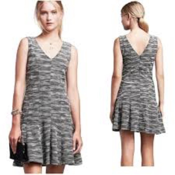 Banana Republic Dresses & Skirts - Banana Republic Gray Textured Fit & Flare Dress | Size 6 NWT
